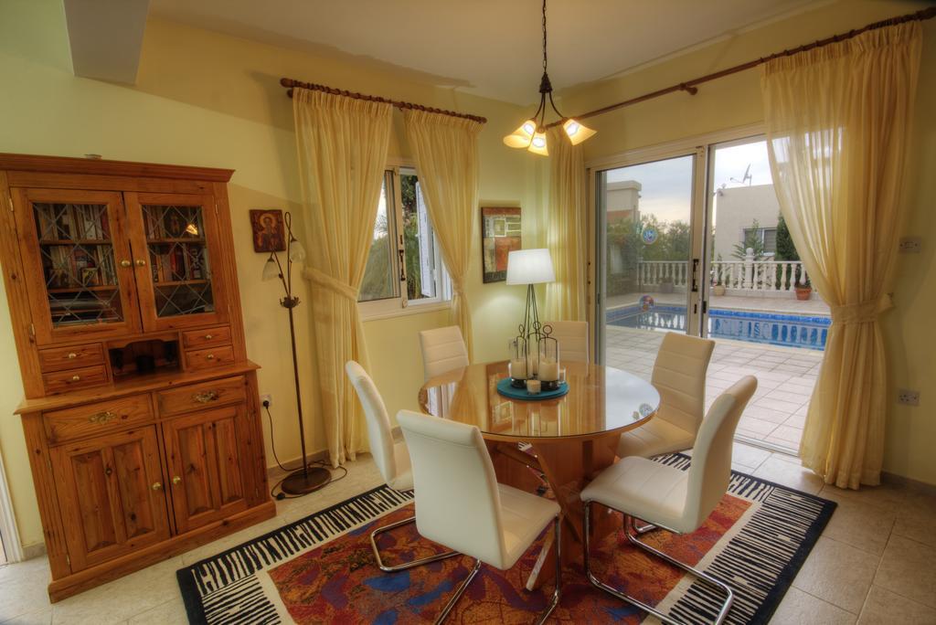 Villa Athina Πάφος Δωμάτιο φωτογραφία